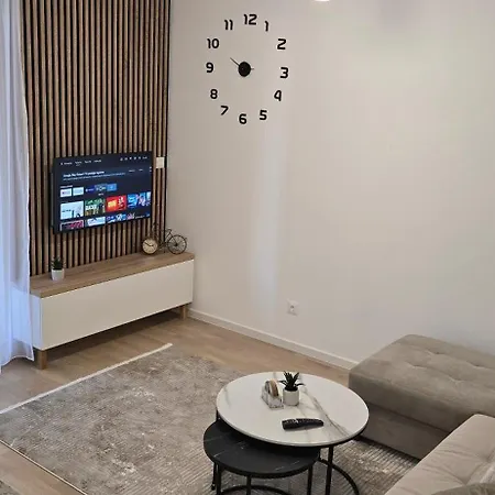 Alfa Apartment *